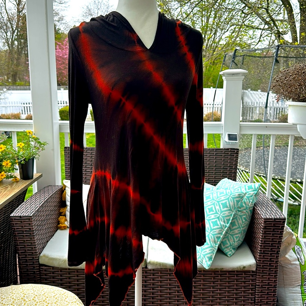 Vintage Joyce Leslie Asymmetrical LS Hooded Top